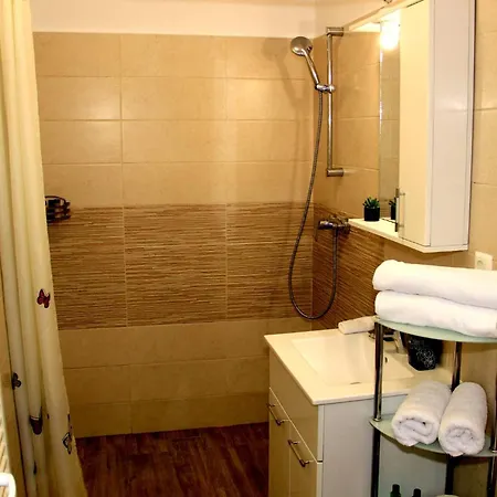 John Residence Apartment Brasov With Parking Option Exterior foto