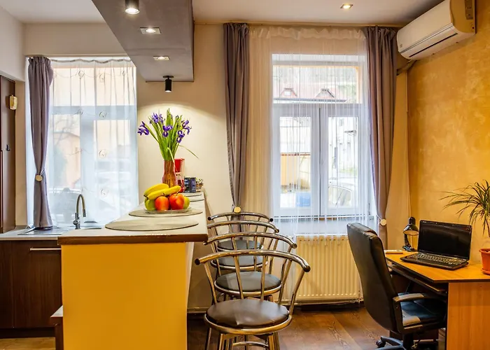 John Residence Apartment Brasov With Parking Option