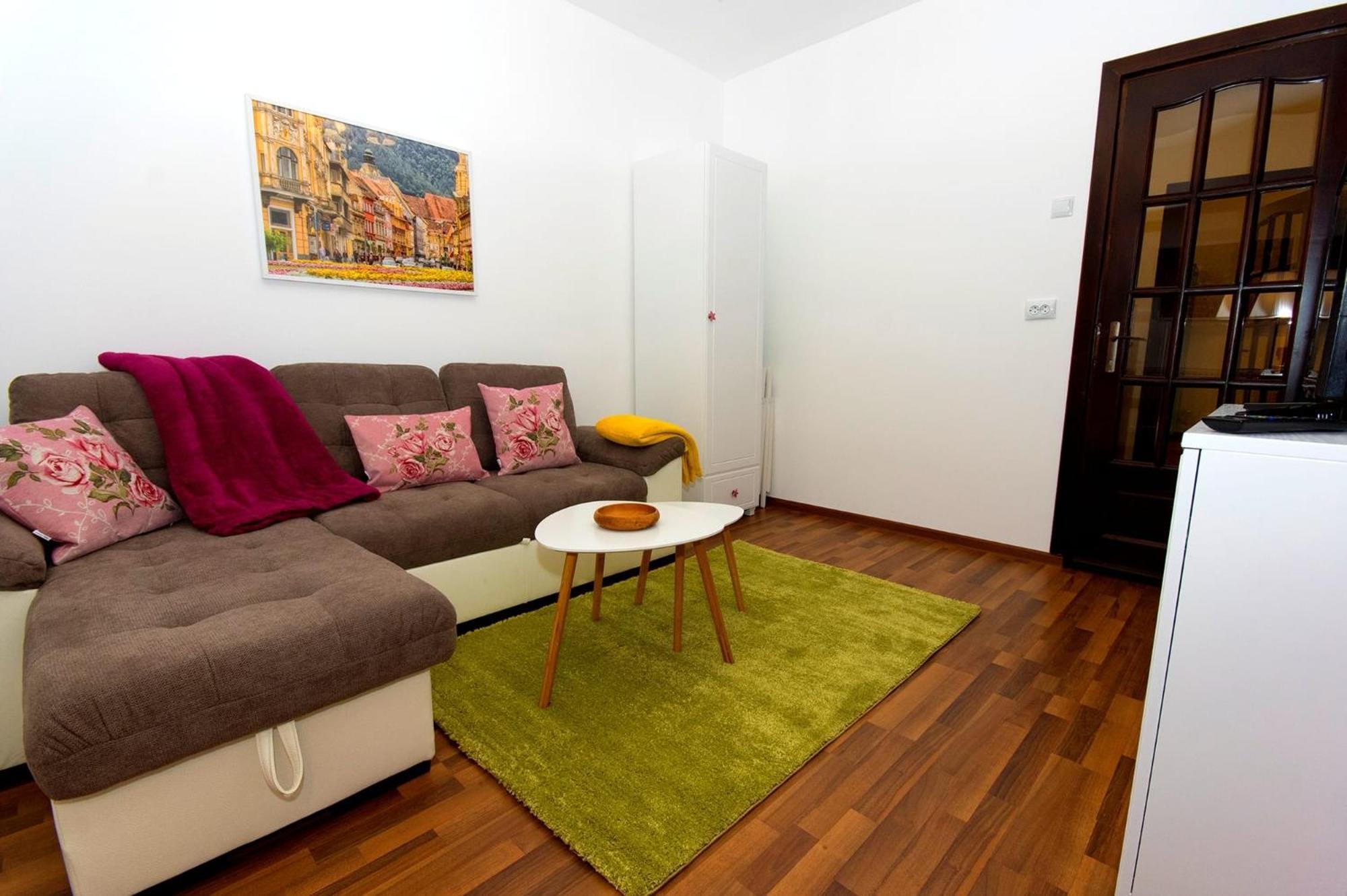 John With Parking Option Apartamento