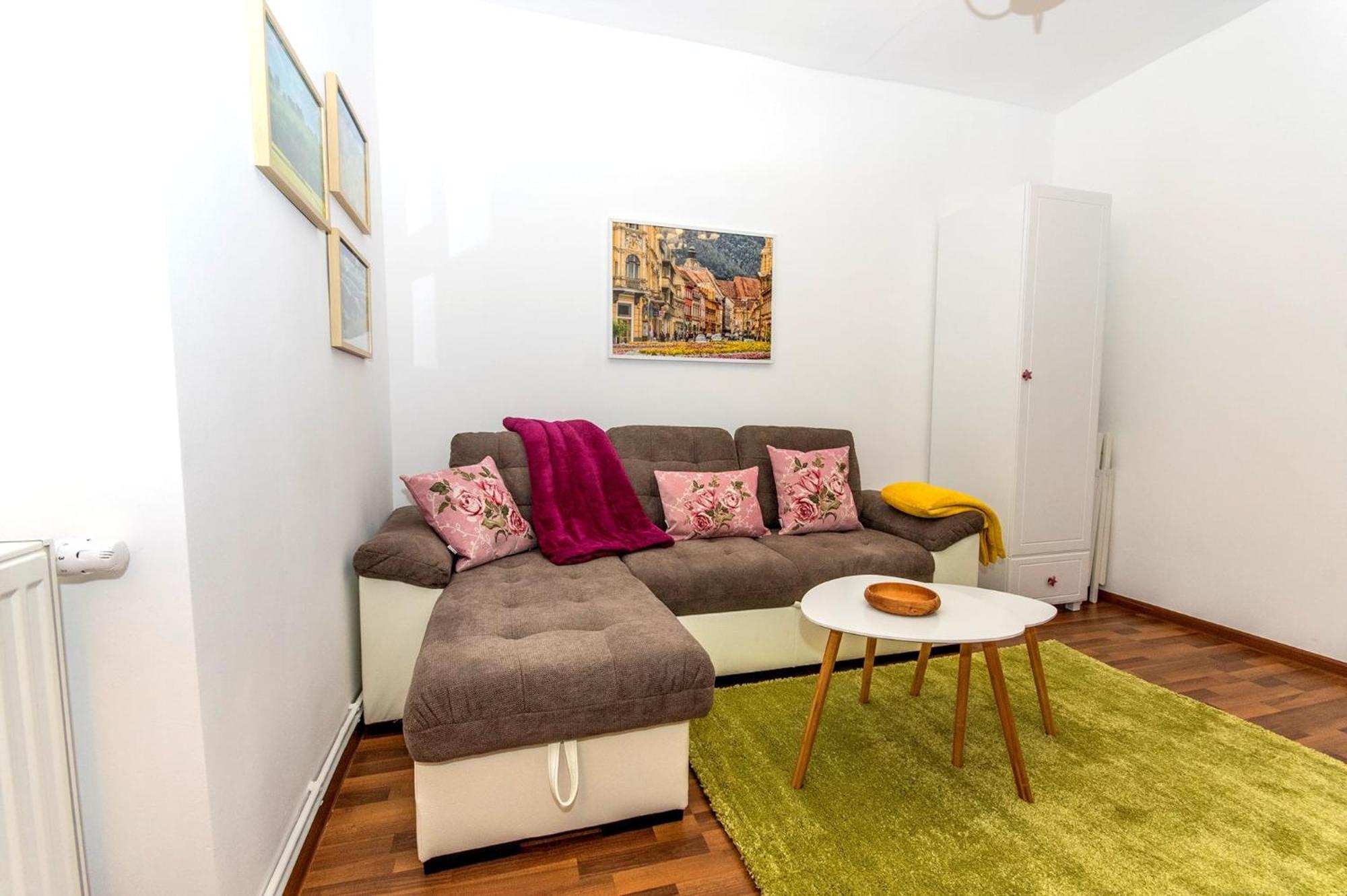 Apartamento John With Parking Option Braşov