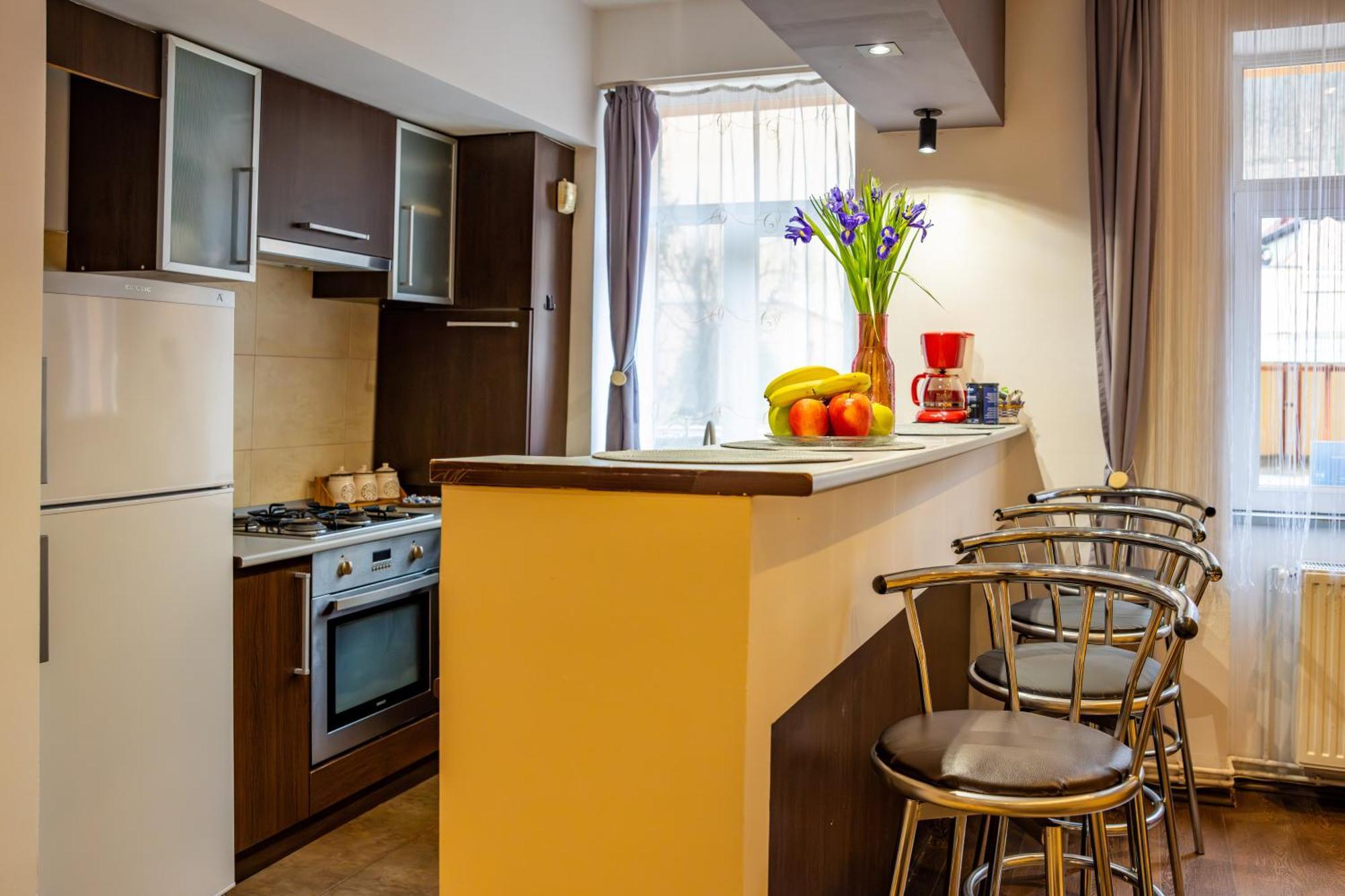 John With Parking Option Apartamento Braşov
