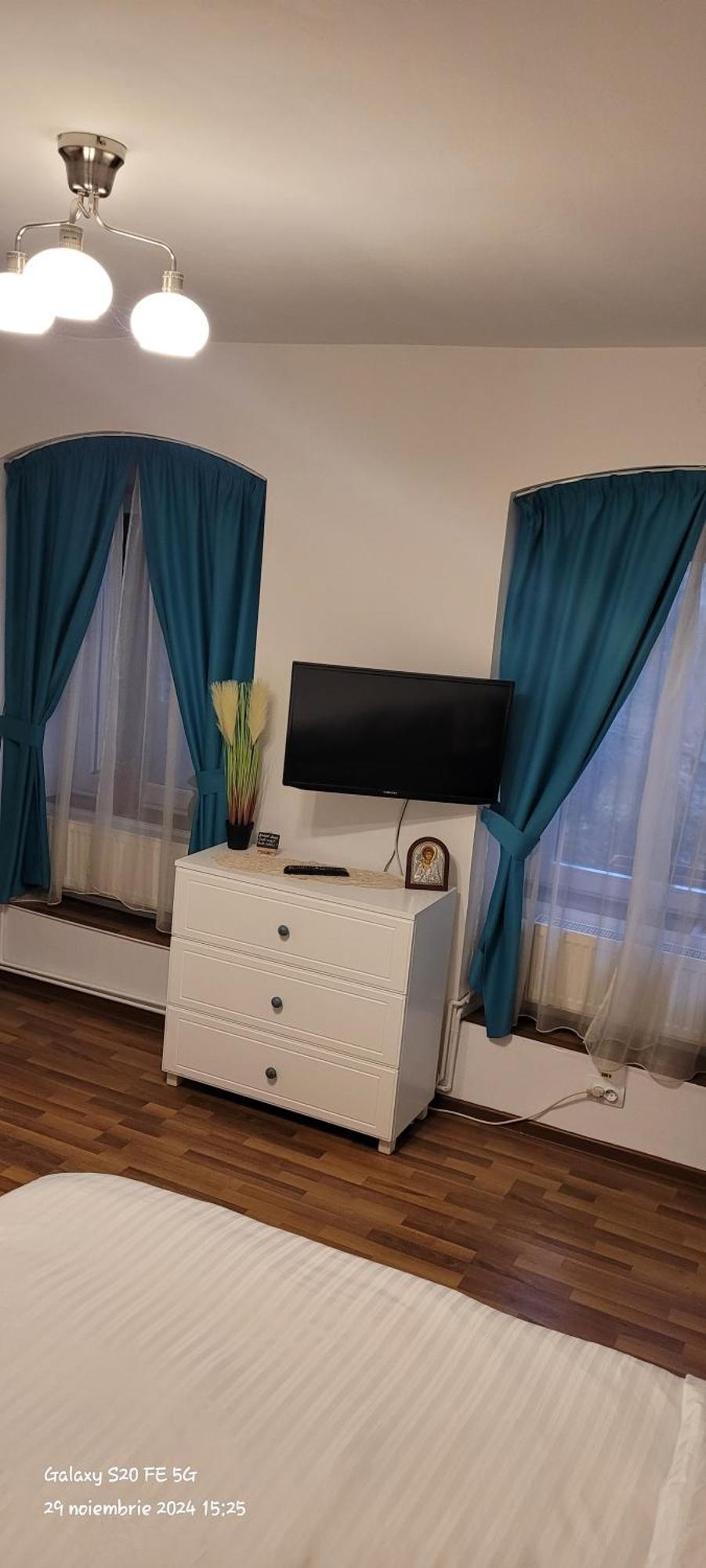 Apartamento John With Parking Option Braşov